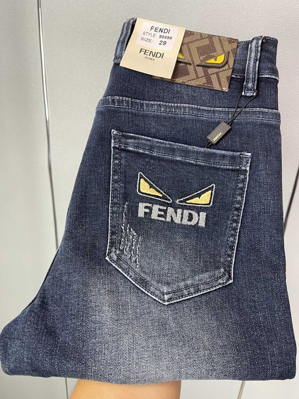 ブランドジーンズ正面デザイン